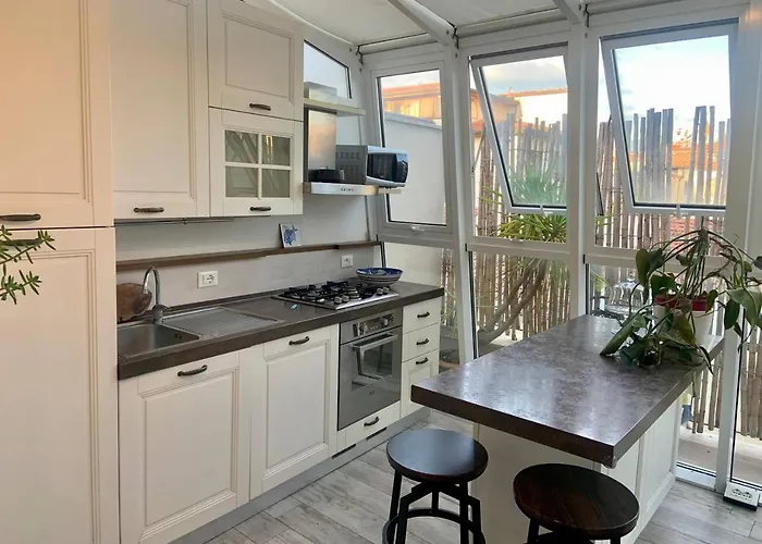 Aleri - Zona Pedonale Daire *