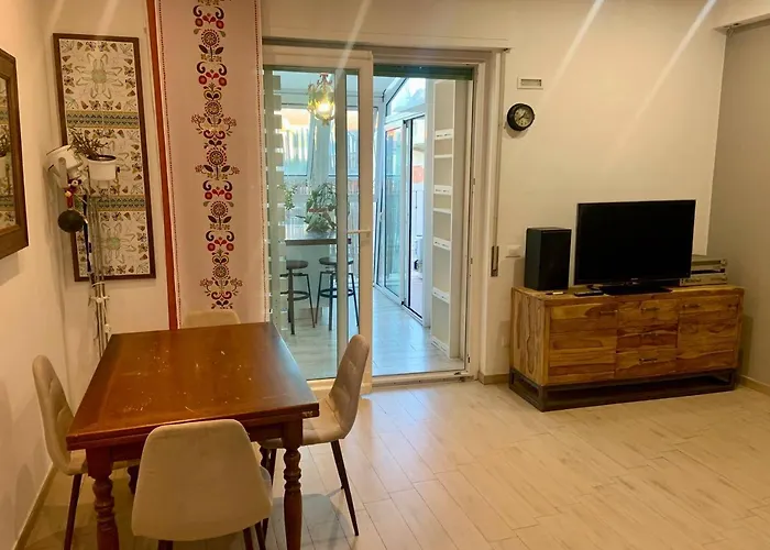 Aleri - Zona Pedonale Apartament